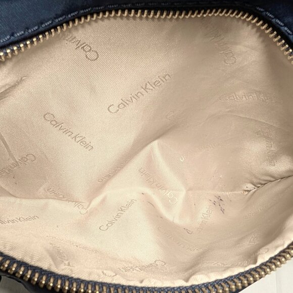 Calvin Klein Large Belfast Blue Nylon Organizer Buckle Zip Tote - Picture 10 of 11